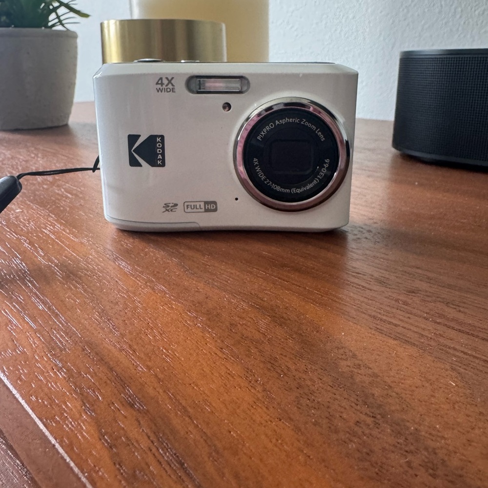 Kodak Silver Digital Camera with 4X Wide Lens